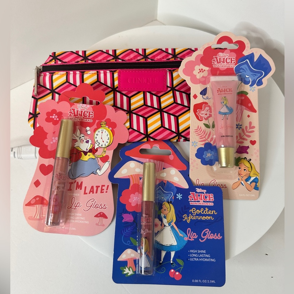 Disney Alice In Wonderland Lip Gloss Set of 3 NWT with Clinique Makeup Bag